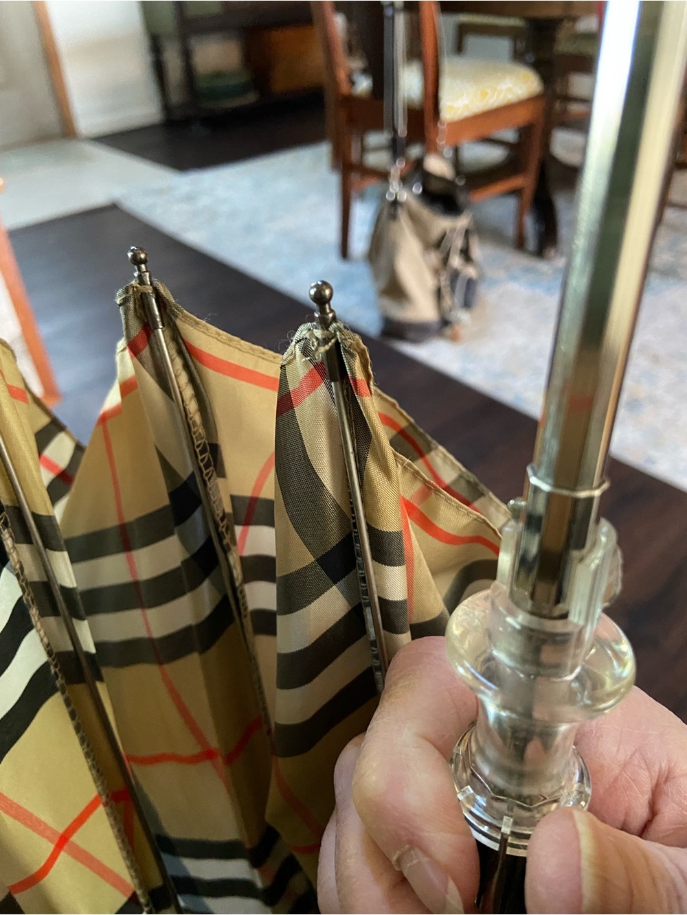 Burberrys Vintage Check Compact Umbrella in Beige, Black & Red (Sold As Is) - Picture 3 of 13